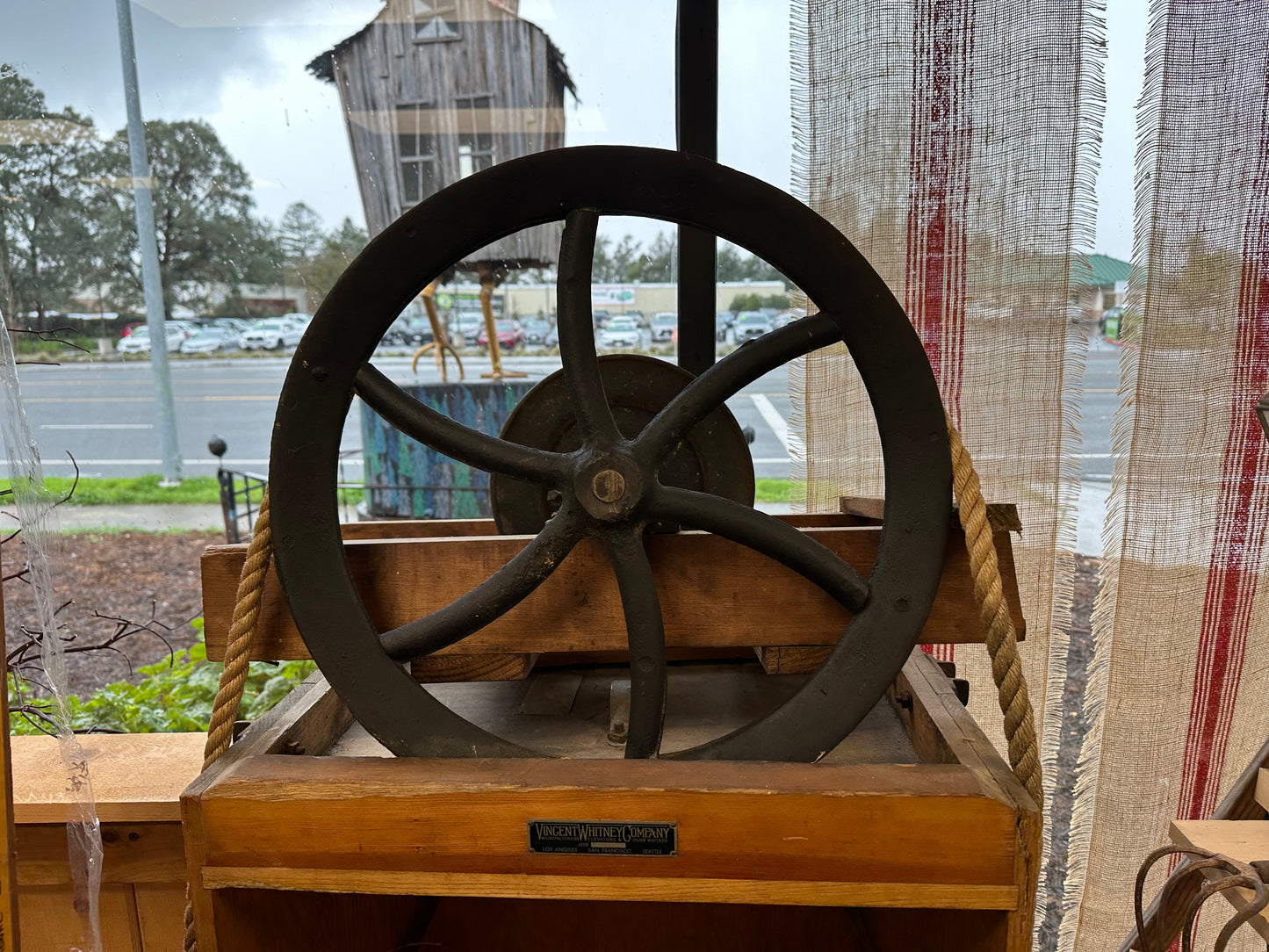 Dumbwaiter