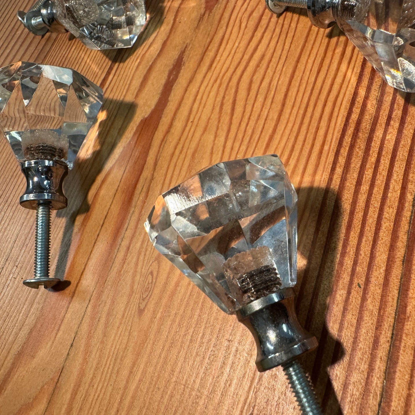 Glass cabinet knob