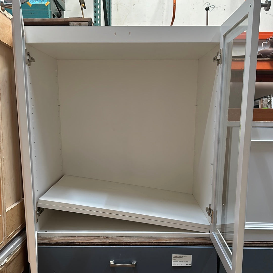 Glass door front, 2 doors - Upper Cabinet