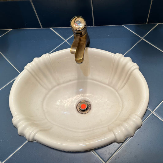 Scalloped Oval Drop in Sink