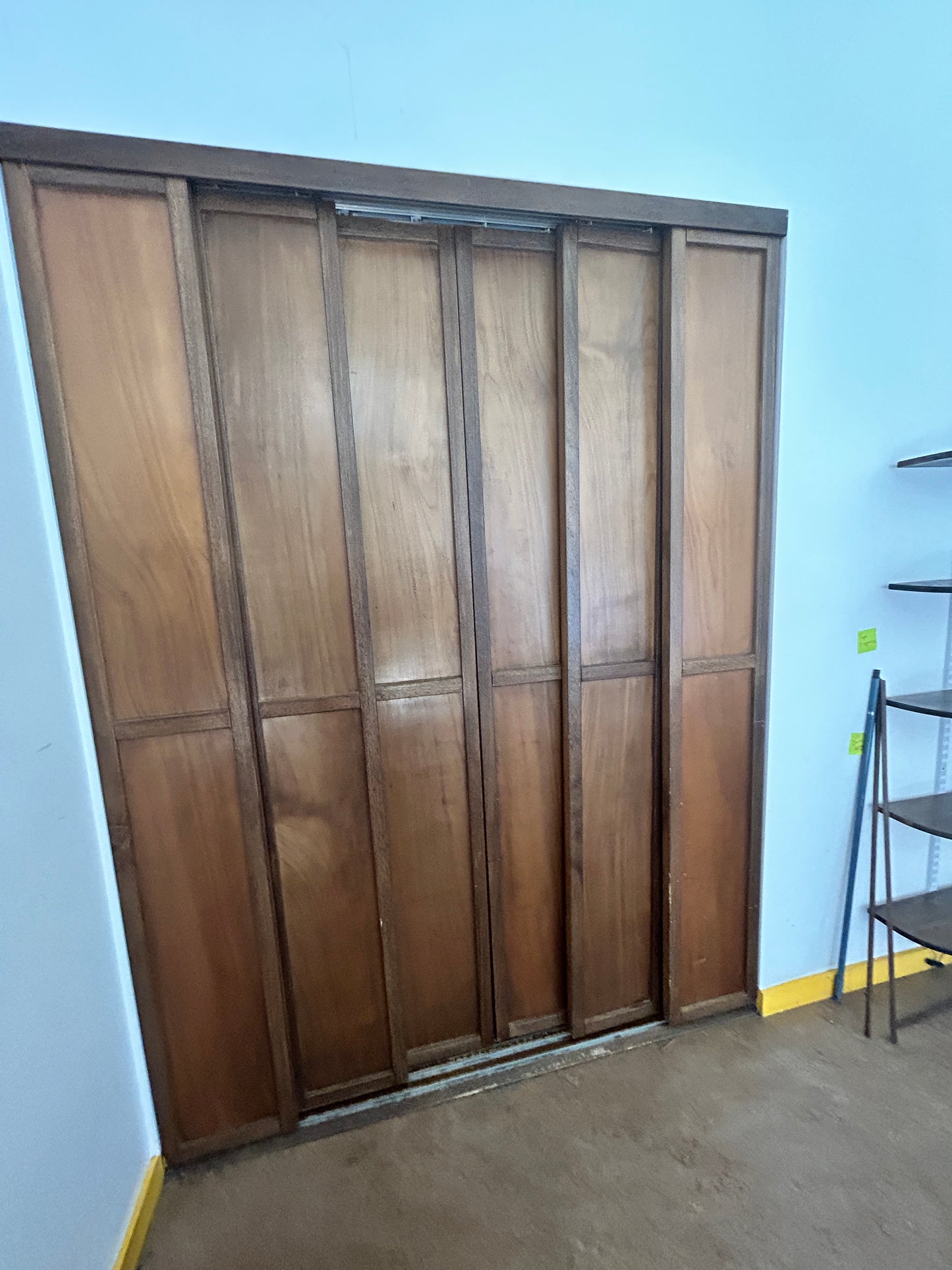 Telescoping doors - 6 Panels, Tropical Hardwood