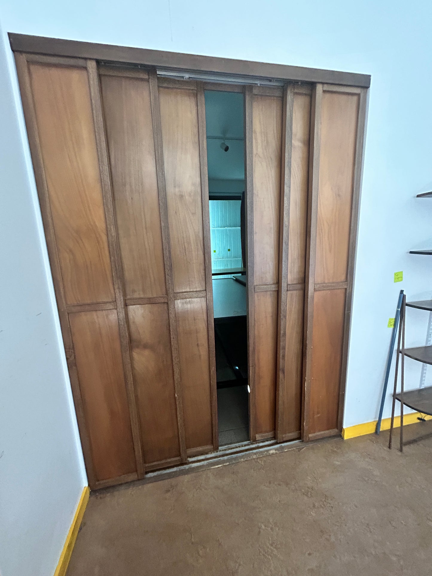 Telescoping doors - 6 Panels, Tropical Hardwood