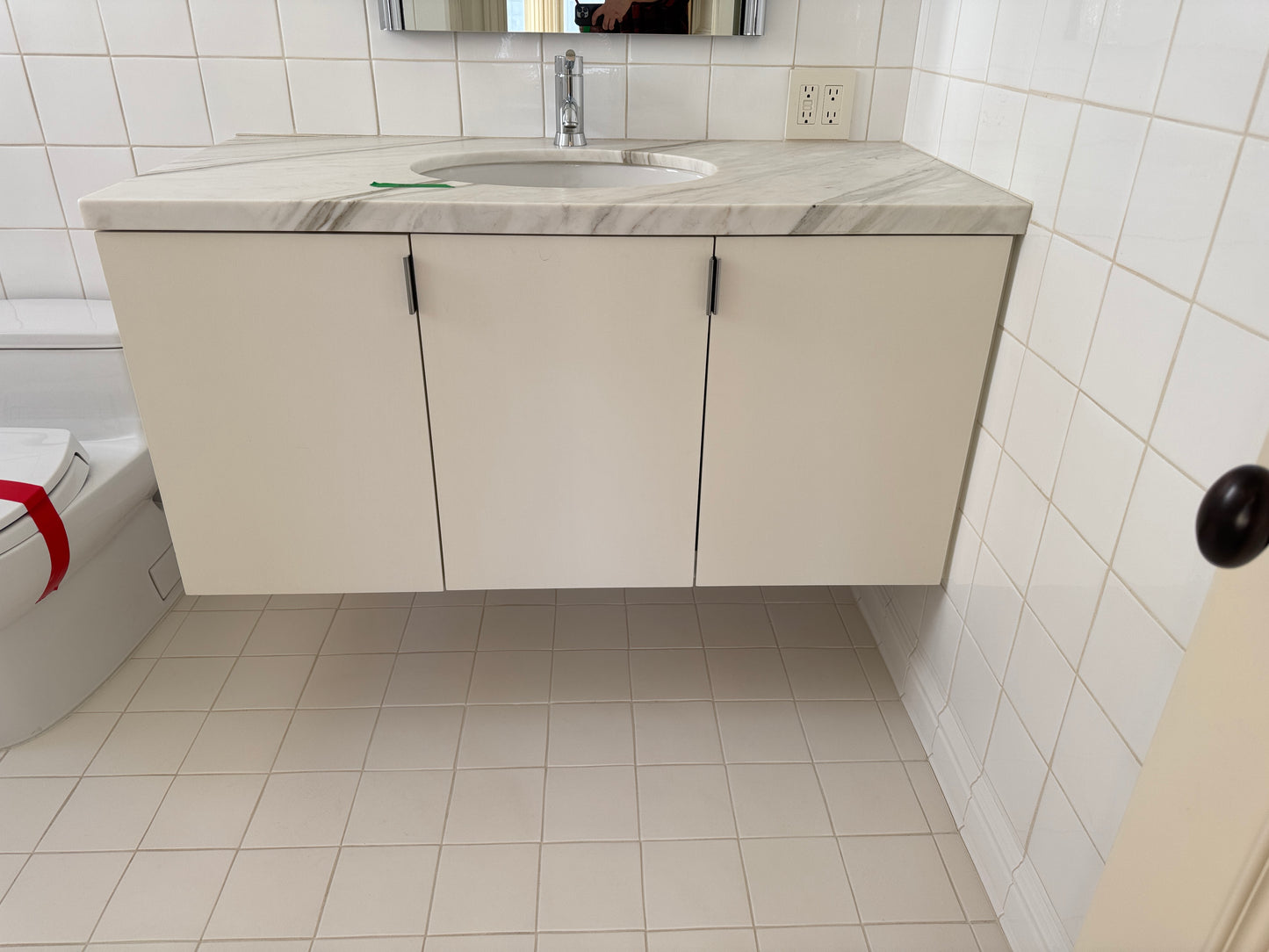 "Floating" Vanity - 3 doors