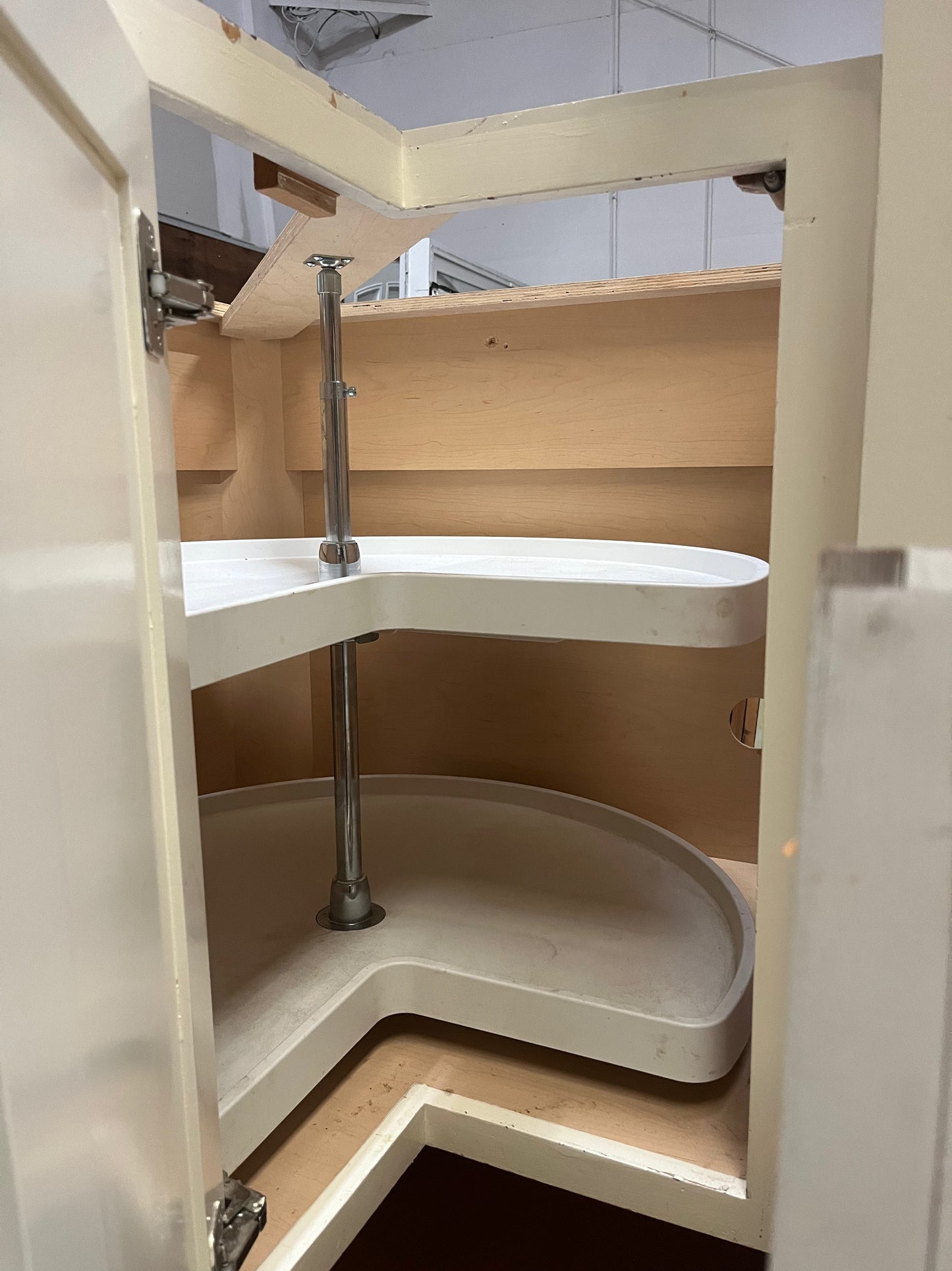 White Cabinet Corner Base with Lazy Susan