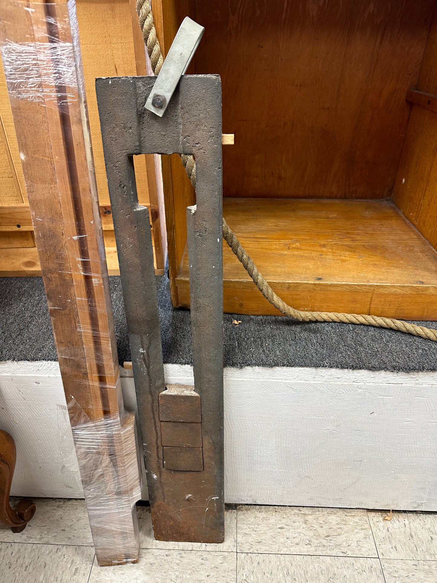 Dumbwaiter