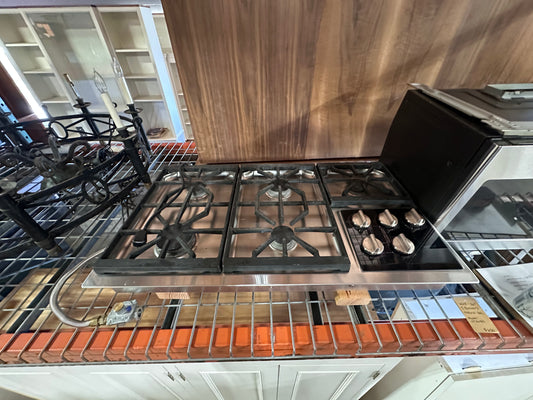 Wolf 36" Professional Gas Cooktop (Model CT36G/S)