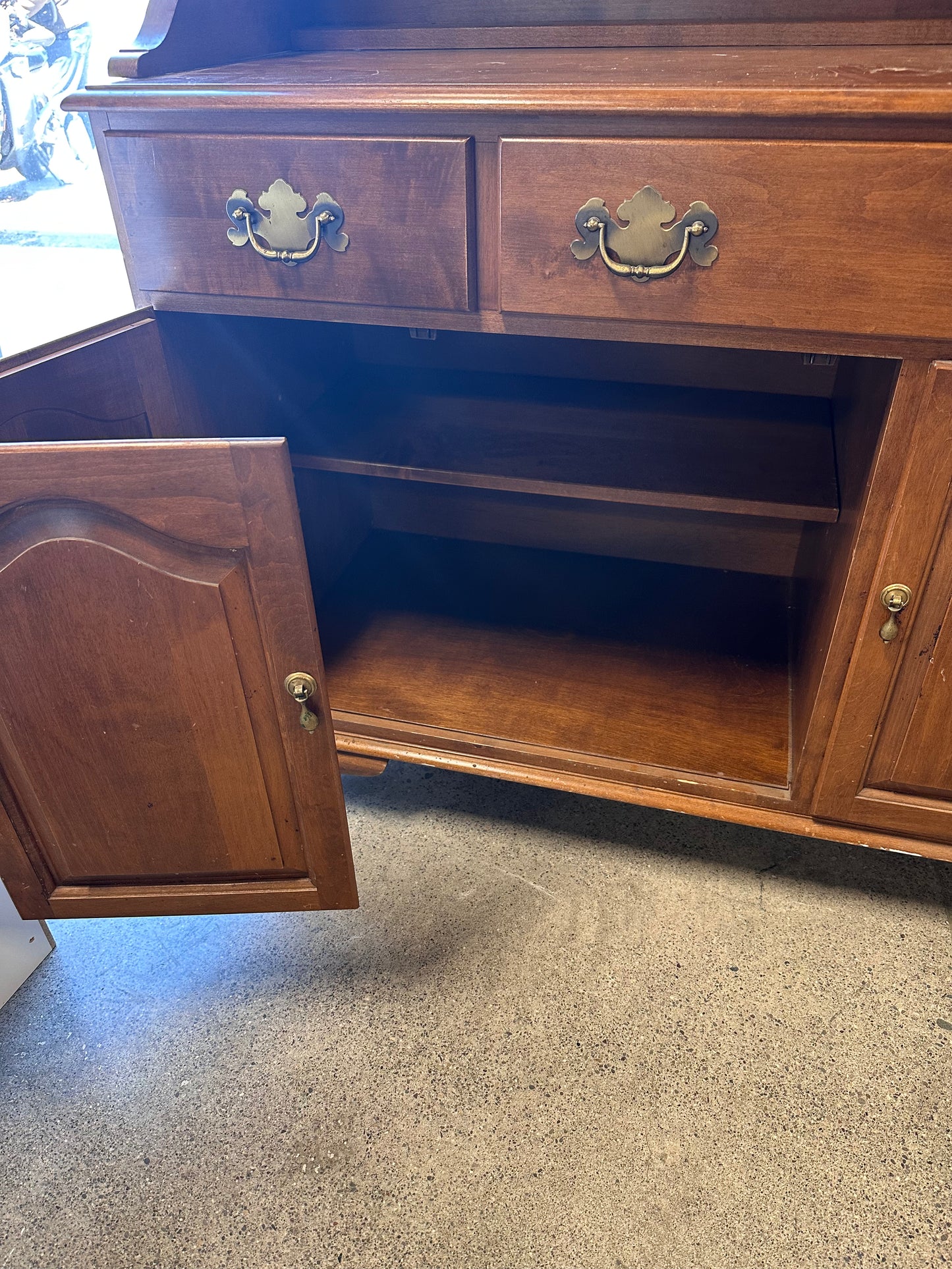 Vintage Ethan Allen Heirloom Maple "Drybar" China Hutch